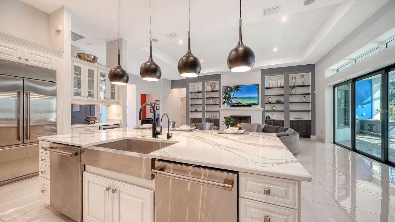 9296 Starry Night Avenue, Sarasota, FL 34241 Photo