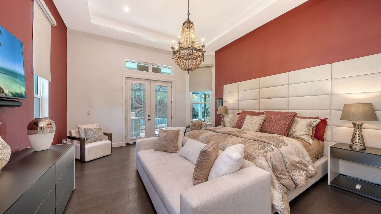 9296 Starry Night Avenue, Sarasota, FL 34241 Photo