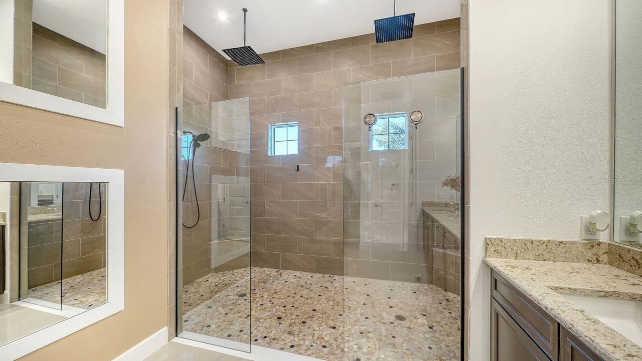 9296 Starry Night Avenue, Sarasota, FL 34241 Photo