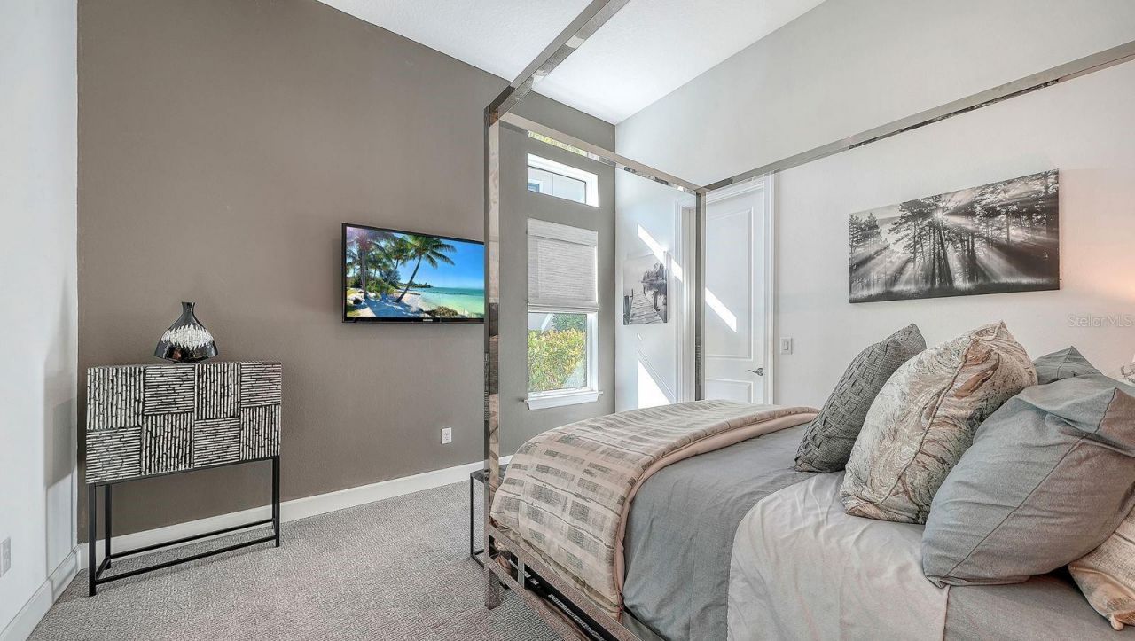 9296 Starry Night Avenue, Sarasota, FL 34241 Photo