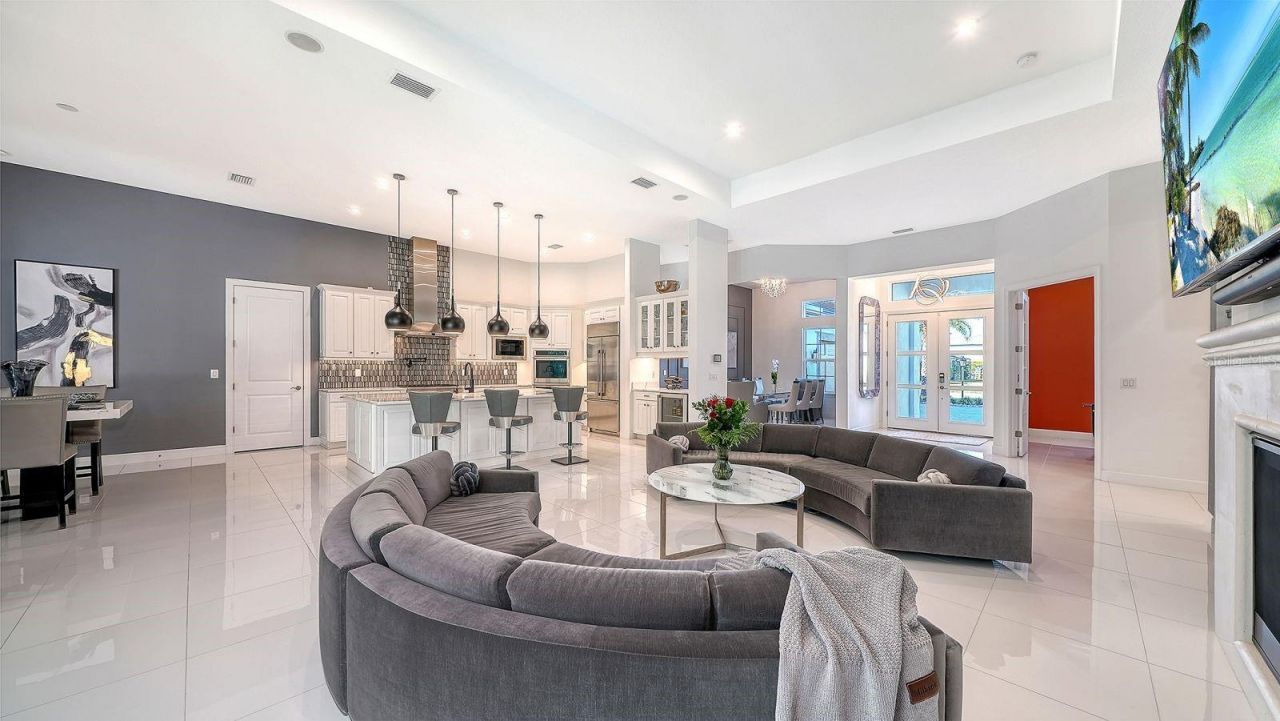 9296 Starry Night Avenue, Sarasota, FL 34241 Photo