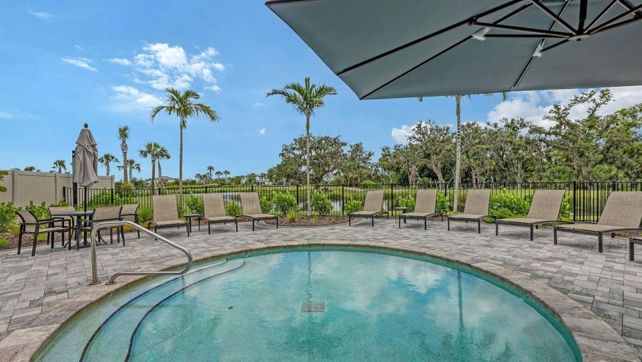 9296 Starry Night Avenue, Sarasota, FL 34241 Photo