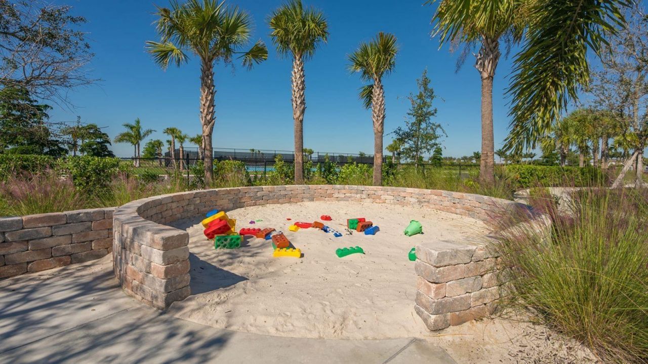 9296 Starry Night Avenue, Sarasota, FL 34241 Photo