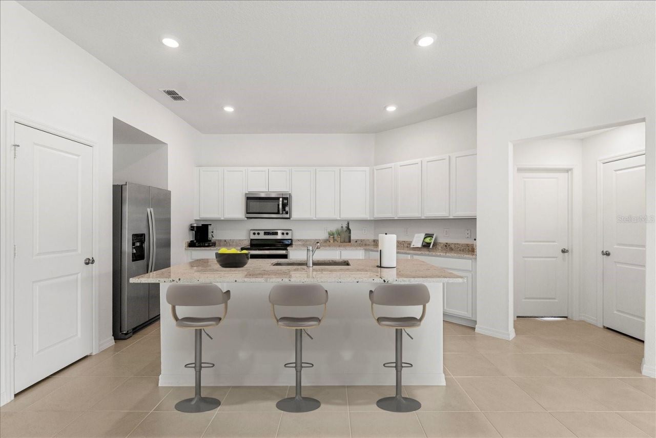 1429 Mattie Pointe Lane , Auburndale, FL 33823 Photo