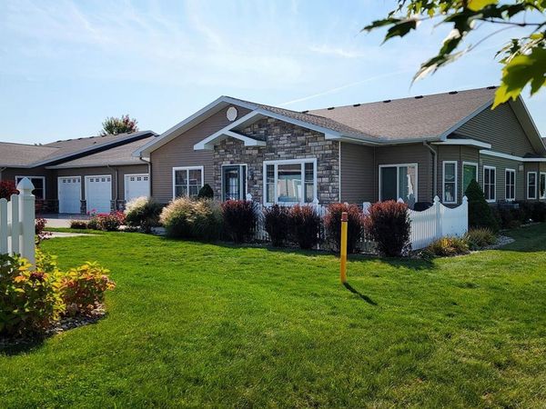 2149 Avon Drive, Unit 63, Traverse City, MI 49685