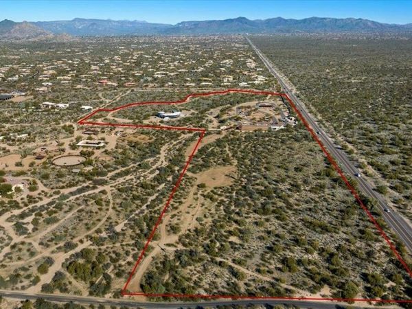 8755 E DIXILETA Drive, Unit 1 and 2, Scottsdale, AZ 85266