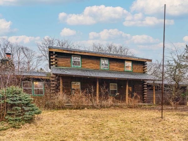 26585 N Pheasant Court , Wauconda, IL 60084