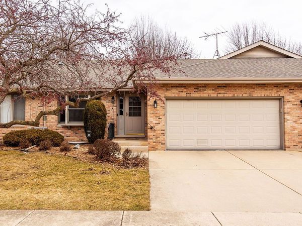 802 Eagle Creek Road, Elwood, IL 60421