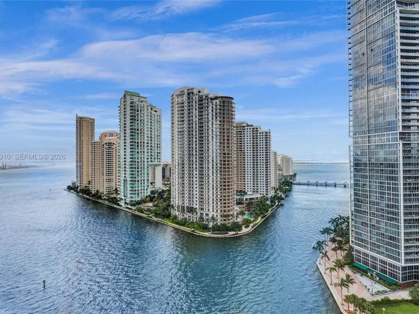 300 Biscayne Blvd Way , Unit 1807, Miami, FL 33131