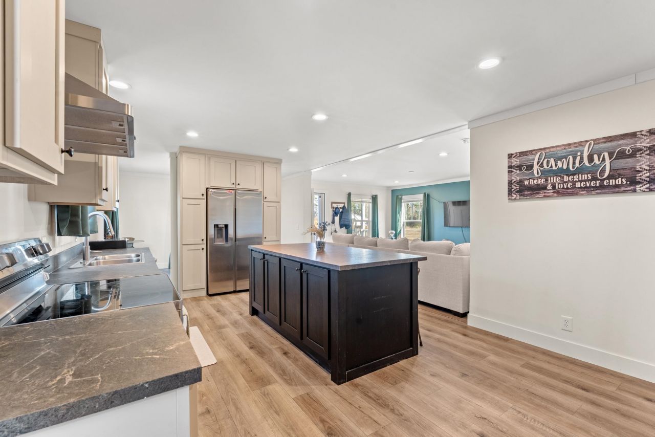 8735 W Highway 19 Photo 17