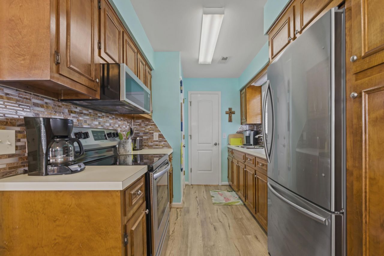 6001 - 1308 S King Hwy.  Photo 15