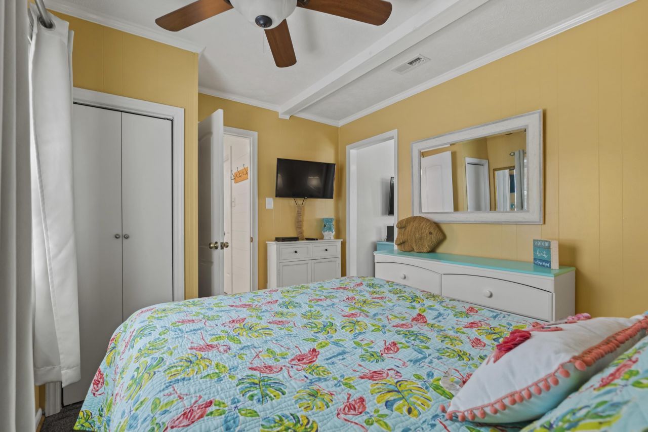 6001 - 1308 S King Hwy.  Photo 21