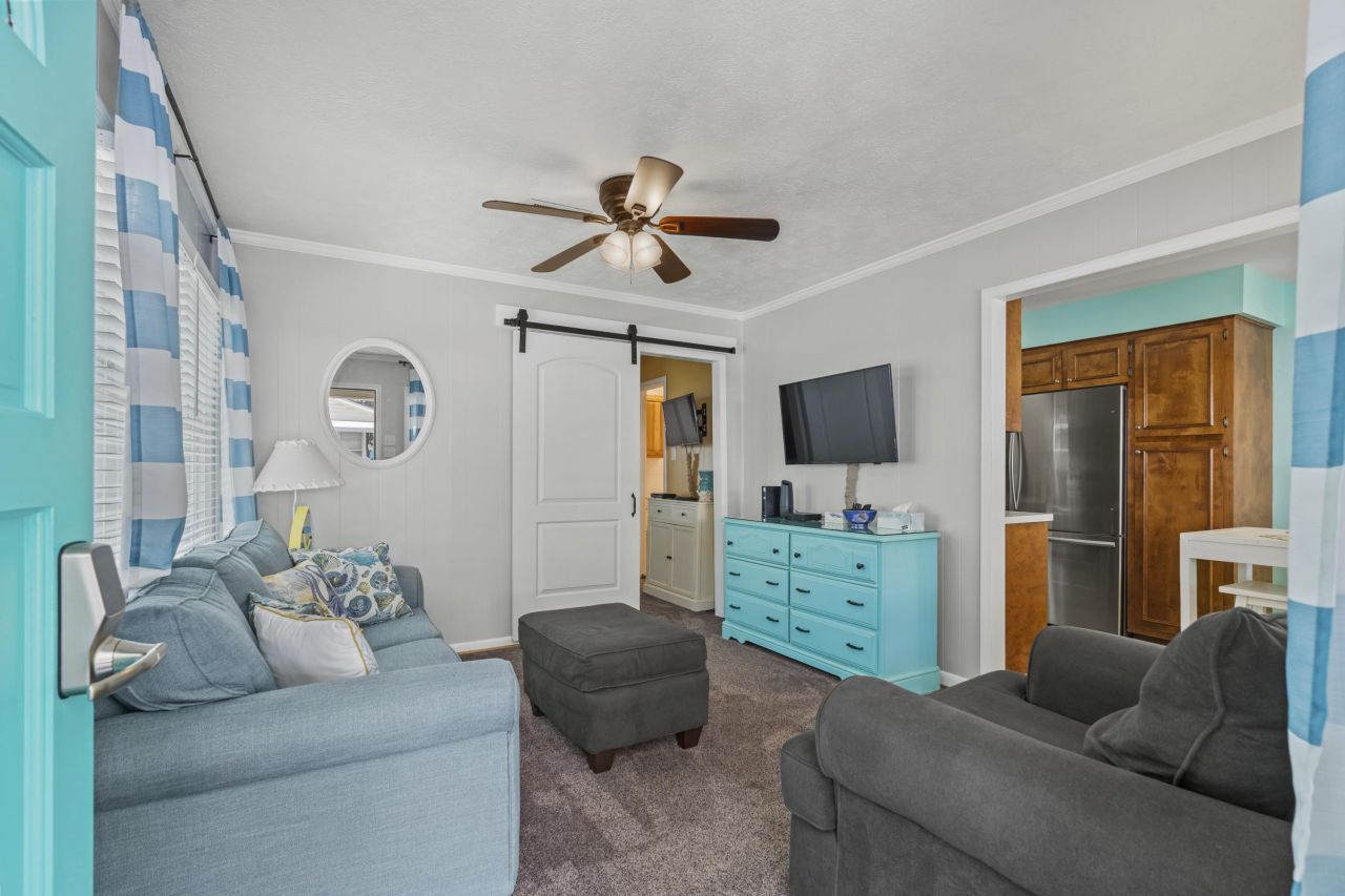 6001 - 1308 S King Hwy.  Photo 7