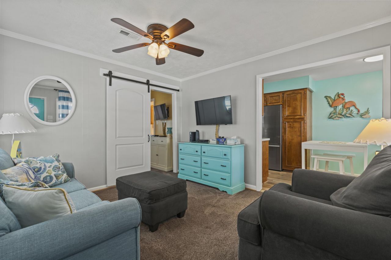 6001 - 1308 S King Hwy.  Photo 8