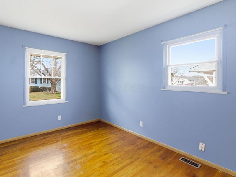 988 S Roys Avenue , Columbus, OH 43204 Photo 11