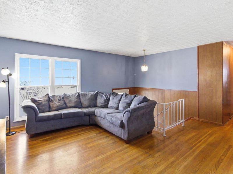 988 S Roys Avenue , Columbus, OH 43204 Photo 3