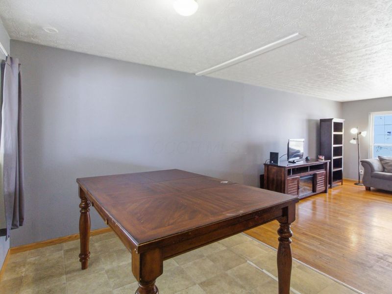 988 S Roys Avenue , Columbus, OH 43204 Photo 5