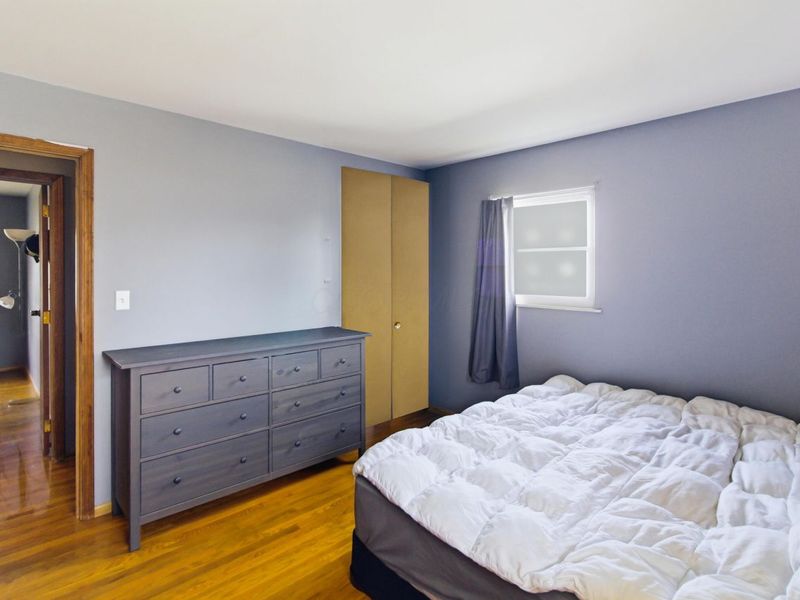 988 S Roys Avenue , Columbus, OH 43204 Photo 8