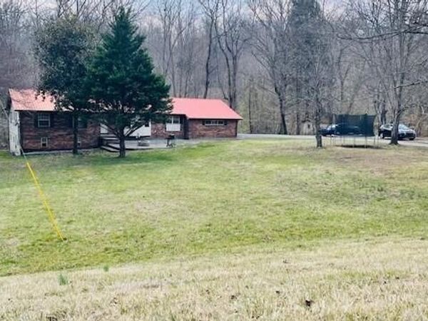 2190 Baker Hwy (Hwy 63), Huntsville, TN 37756