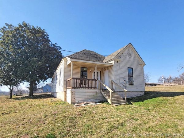 503 W Choctaw Street , Tahlequah, OK 74464
