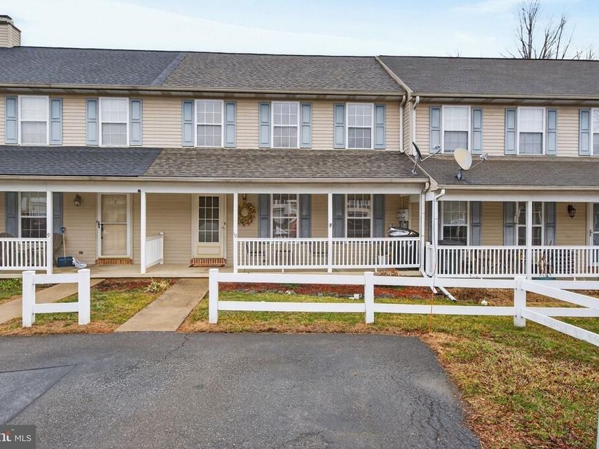 10 Cold Stream Drive, Lancaster Twp, PA 17603 Main Photo