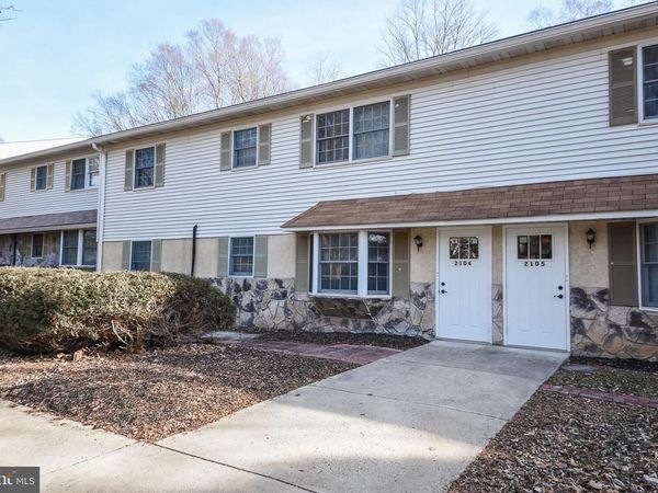2104-2 WHITPAIN HILLS , BLUE BELL, PA 19422