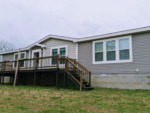 531 Pea Ridge Rd, Chestnut Mound, TN 38552