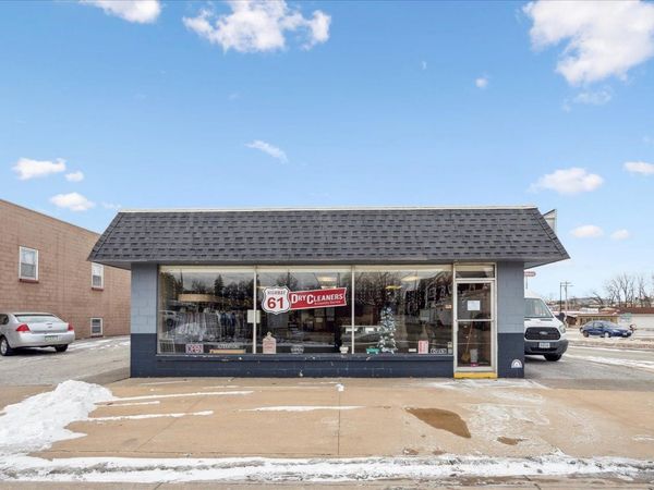 108 S Jones Avenue, Maquoketa, IA 52060