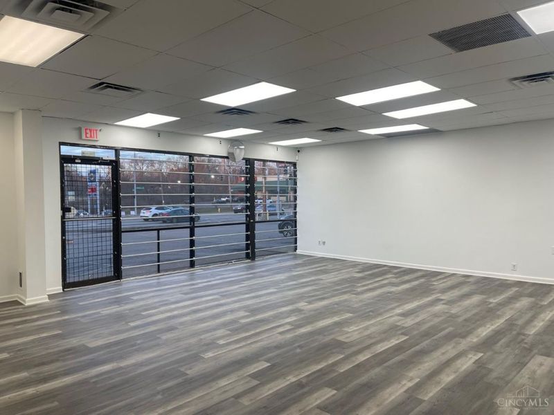1207 W Galbraith Road, Cincinnati, OH 45231 Photo 5