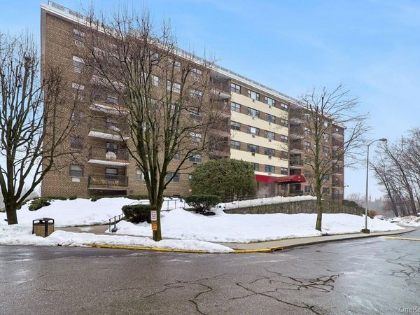 100 Diplomat Drive, Unit 8C, Mount Kisco, NY 10549