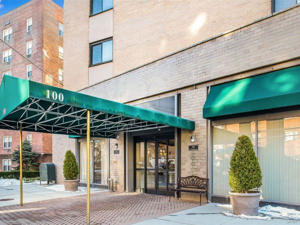 100 E Hartsdale Avenue, Unit MiE, Hartsdale, NY 10530