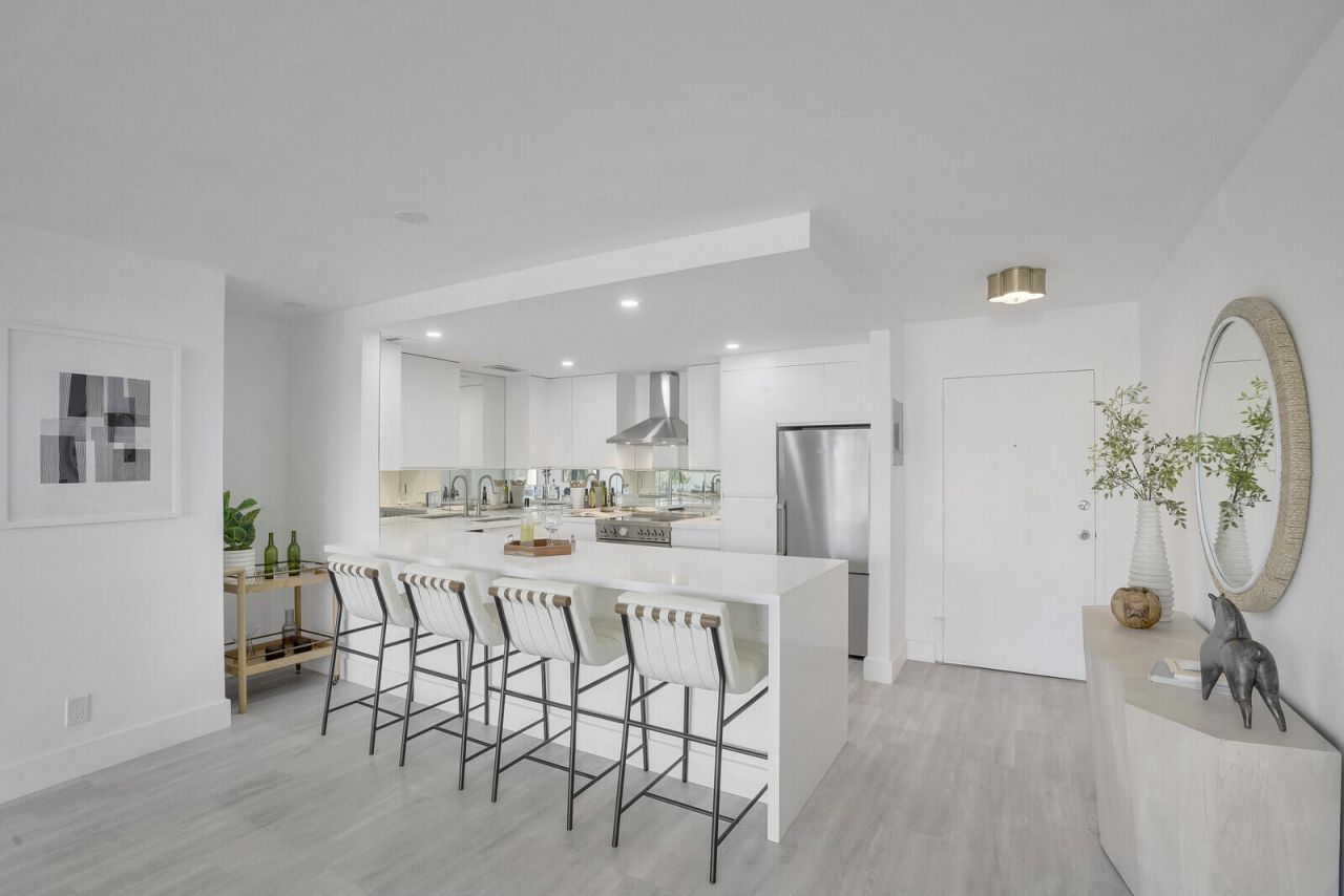 354 Chilean Avenue, Unit 4d, Palm Beach, FL 33480 Photo