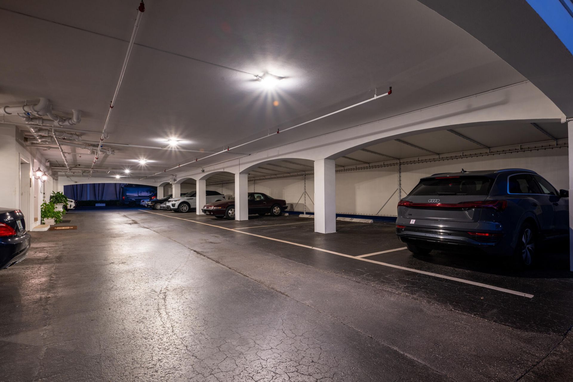 354 Chilean Avenue, Unit 4d, Palm Beach, FL 33480 Photo