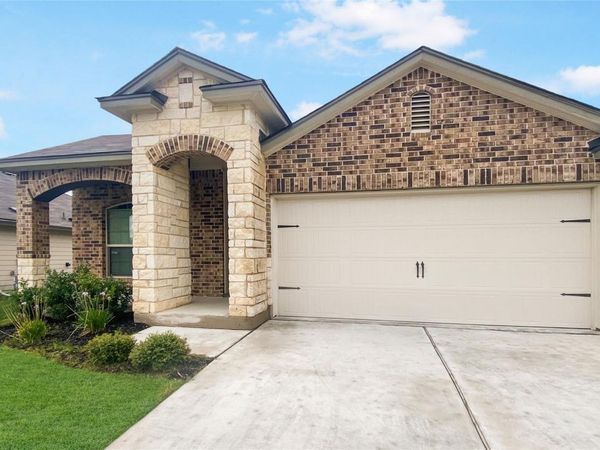 172 Onna ST , Taylor, TX 76574