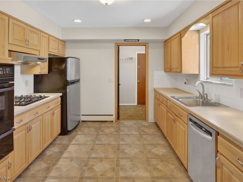 11974 Boston Road, North Royalton, OH 44133 Photo 3