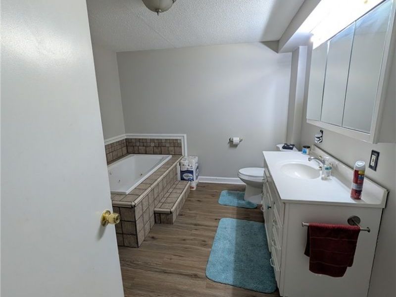 852 Kenilworth Avenue SE, Warren, OH 44484 Photo 6