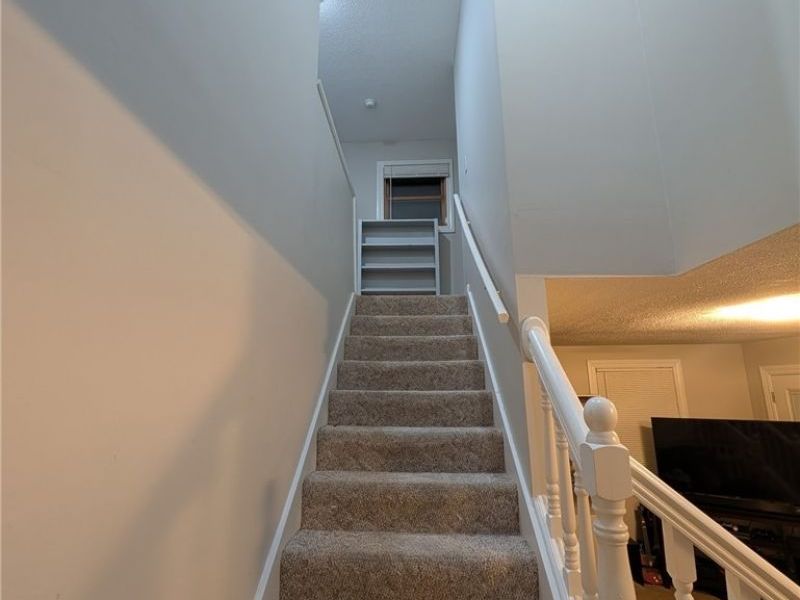 852 Kenilworth Avenue SE, Warren, OH 44484 Photo 9