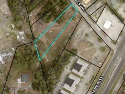 739 Pendergrass Ave. , Murrells Inlet, SC 29576