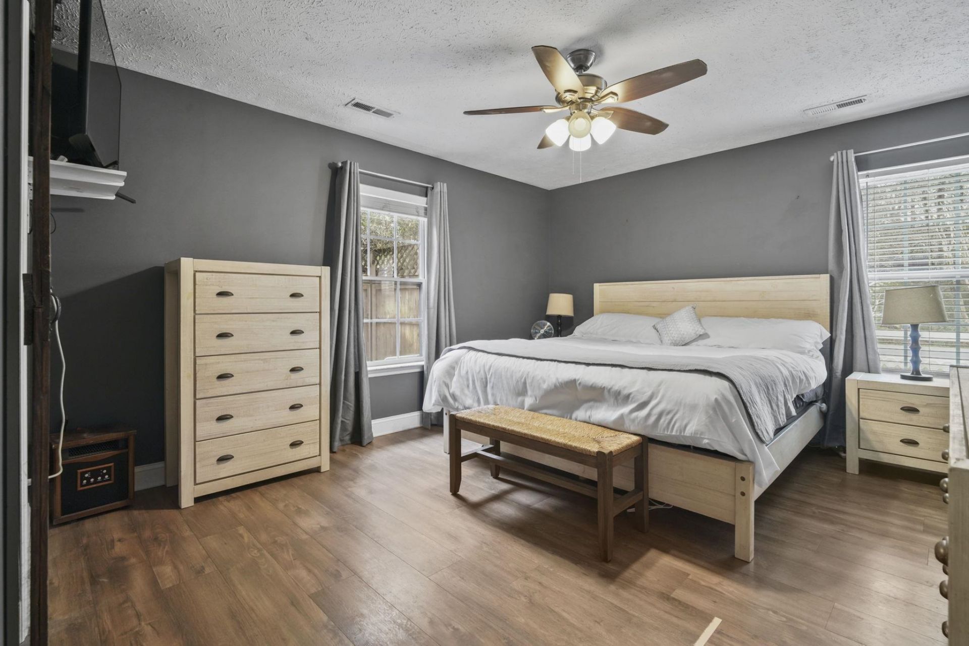 4040 Longleaf Ln. Photo 12
