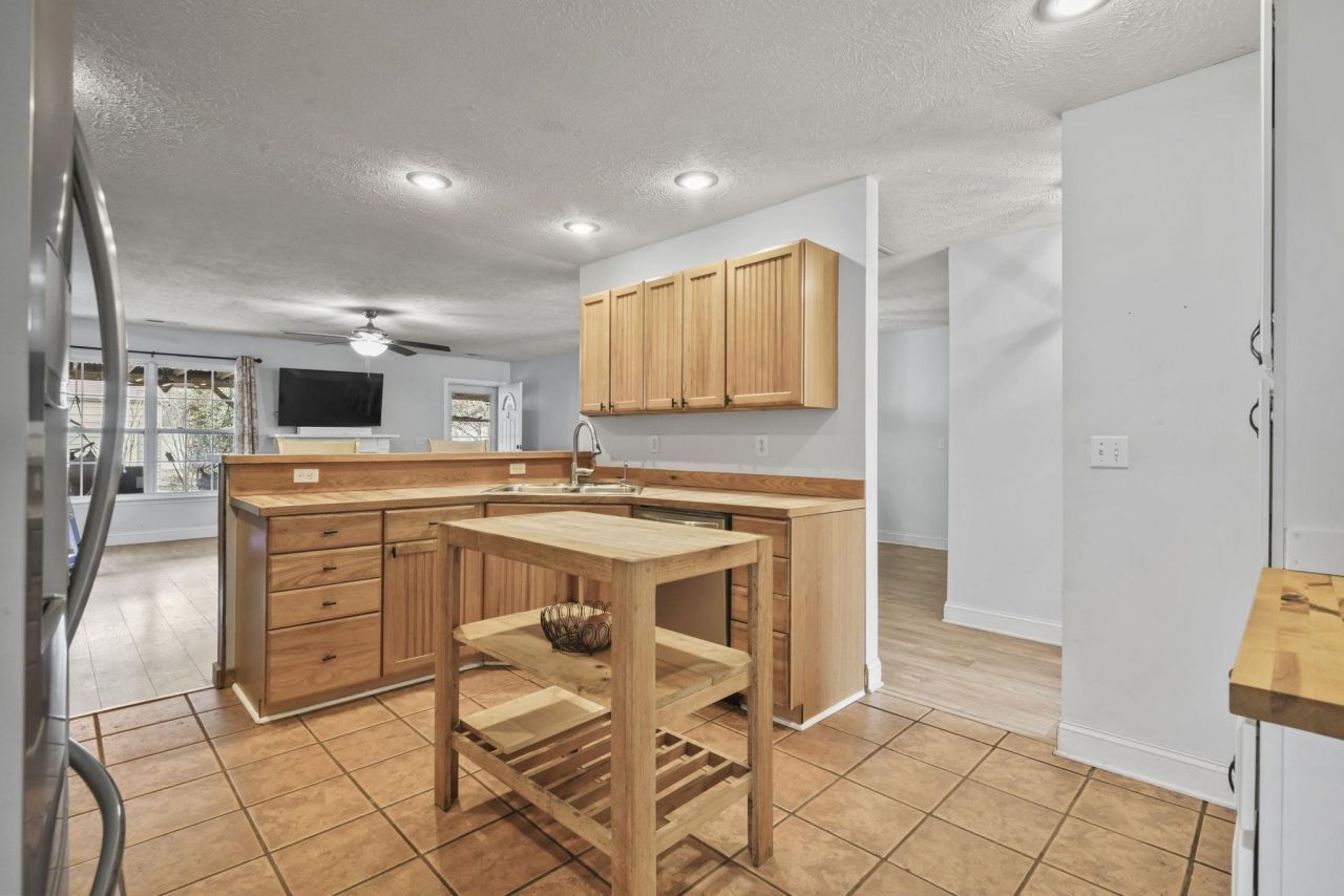 4040 Longleaf Ln. Photo 19