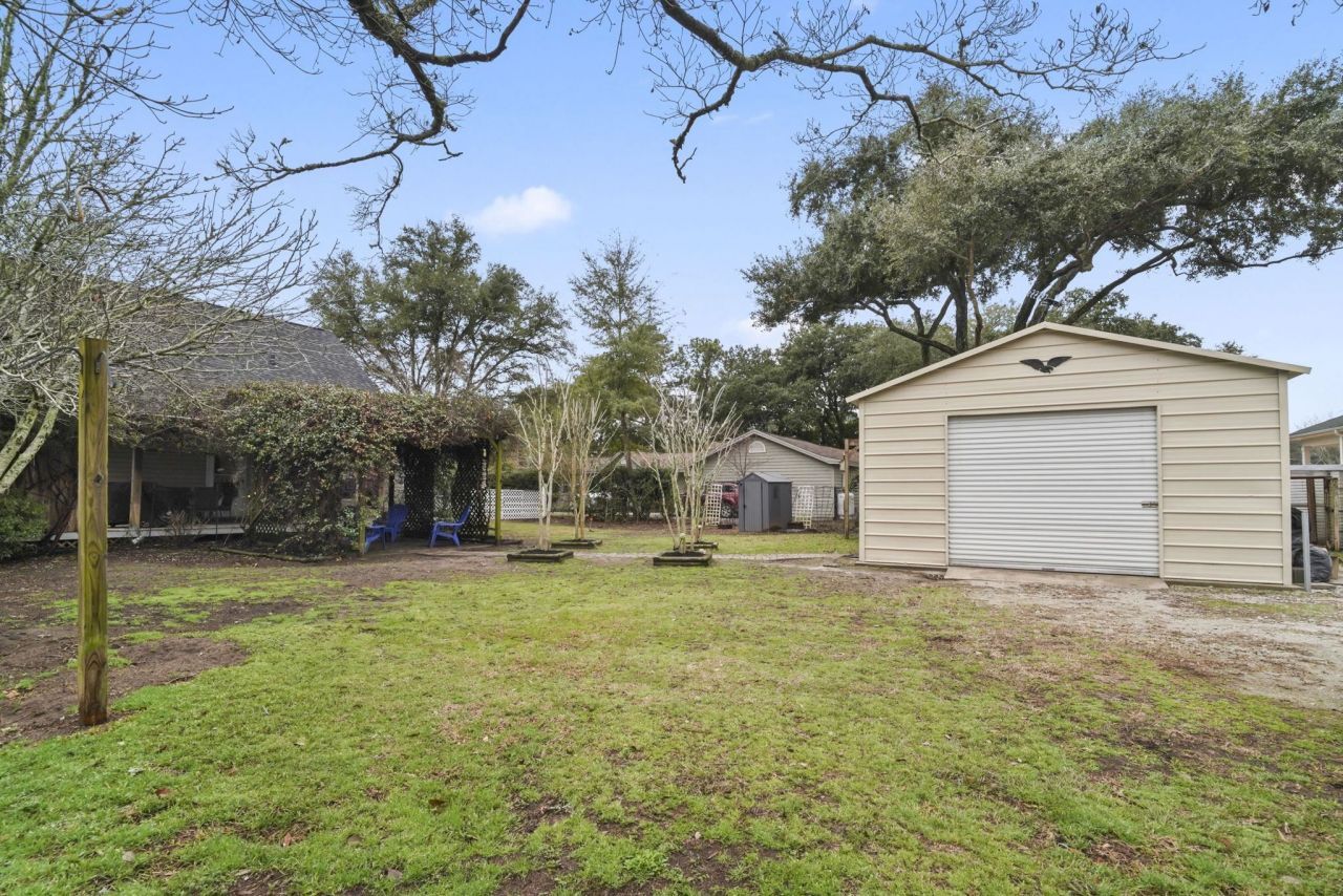 4040 Longleaf Ln. Photo 26