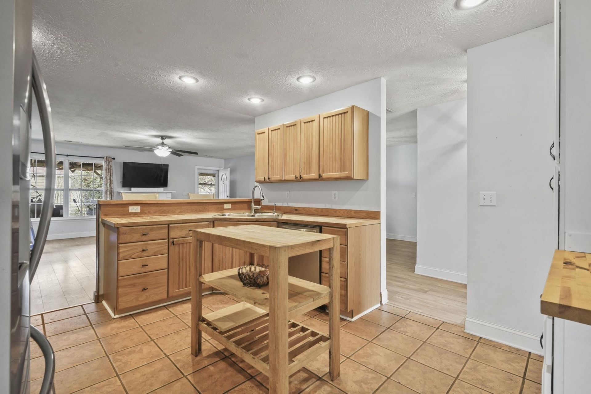 4040 Longleaf Ln. Photo 6