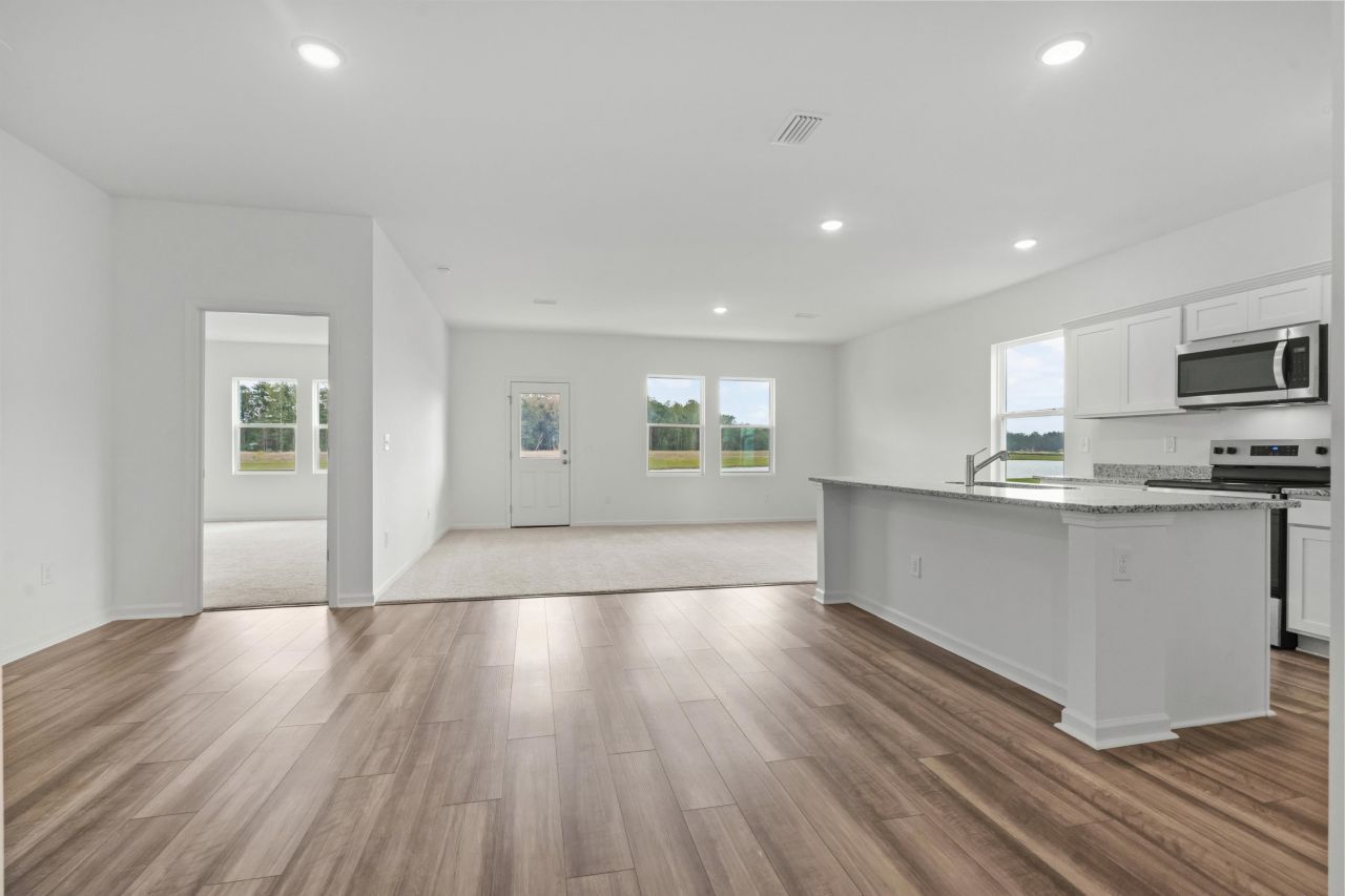 500 Silver Pidgeon St Photo 8