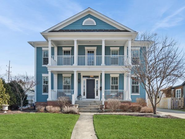 123 S Blanchard Street, Wheaton, IL 60187