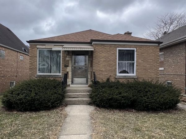 3136 N Oak Park Avenue, Chicago, IL 60634