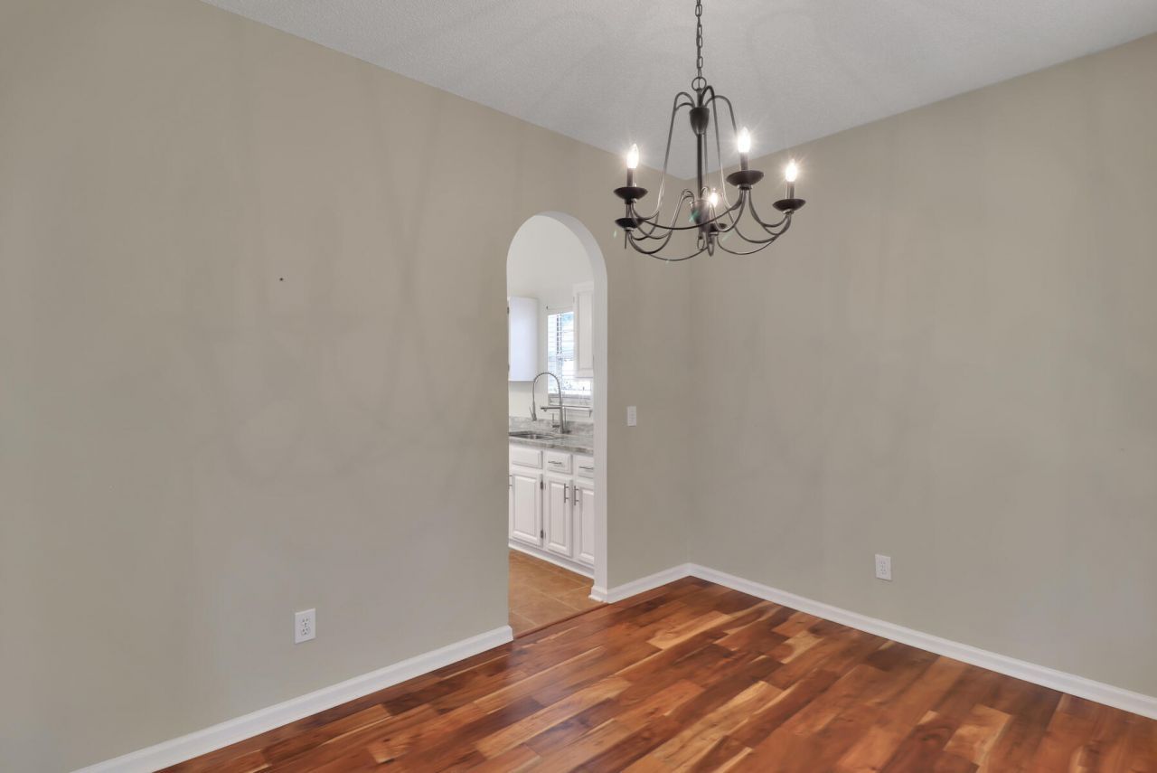 434 S Piazza Court Photo 8