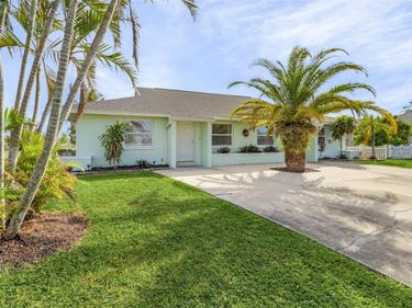 928-930 SW 37TH LANE, CAPE CORAL, FL 33914