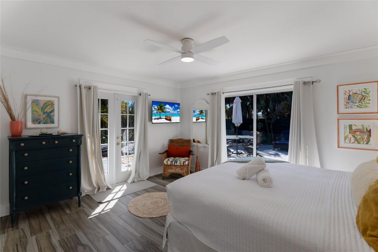 419 Clark Drive, Holmes Beach, FL 34217 Photo