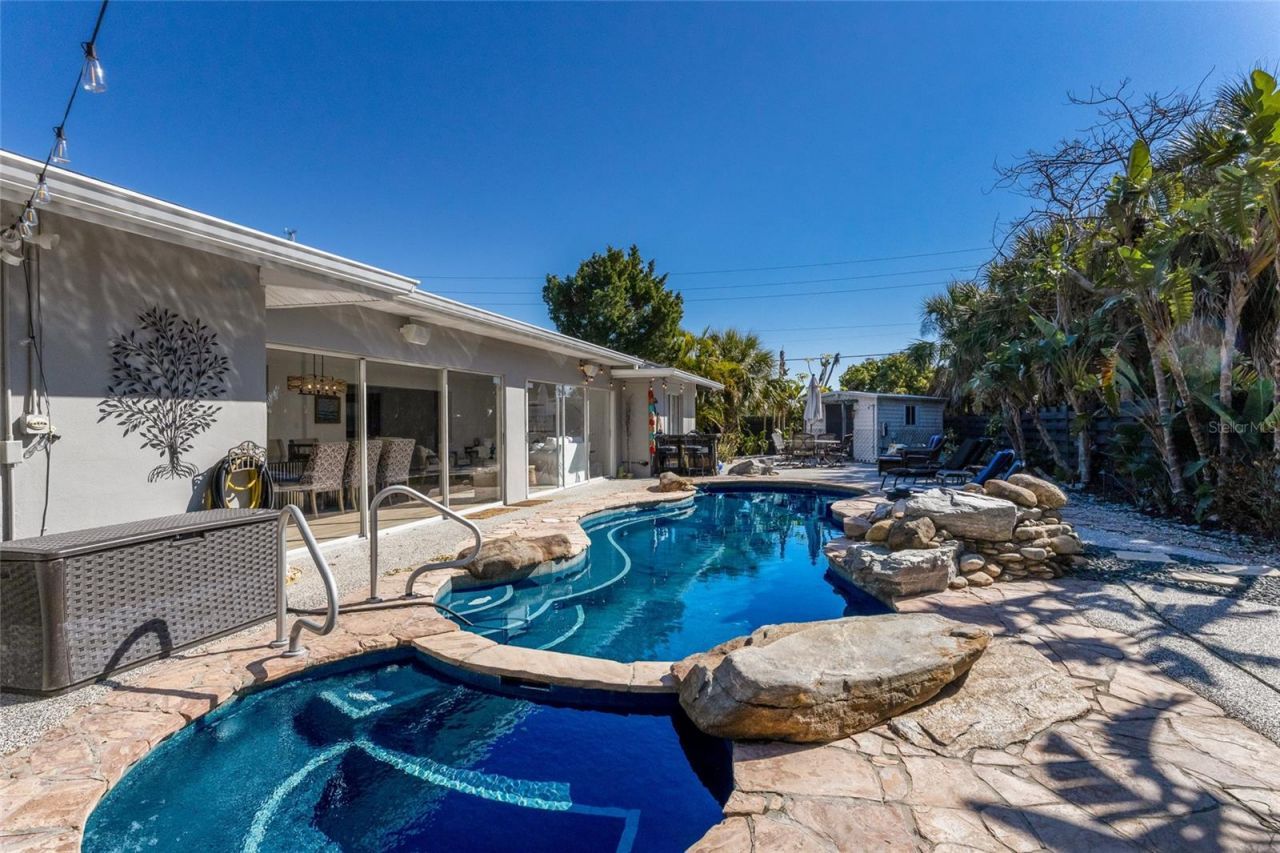 419 Clark Drive, Holmes Beach, FL 34217 Photo