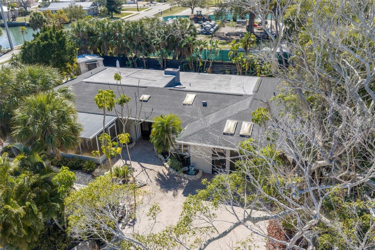 419 Clark Drive, Holmes Beach, FL 34217 Photo